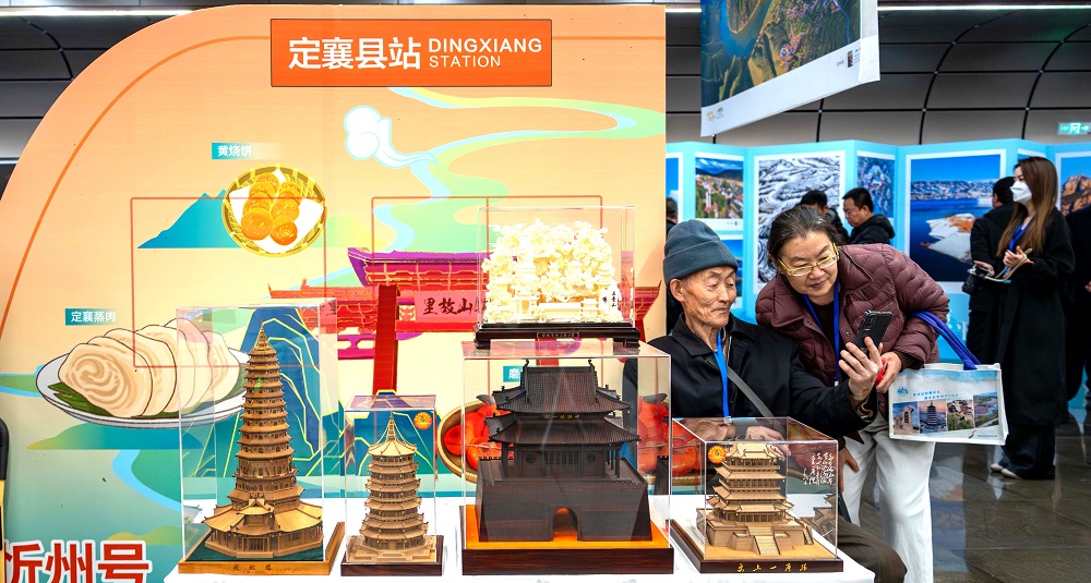 展覽現(xiàn)場設(shè)置了主題特色展臺。