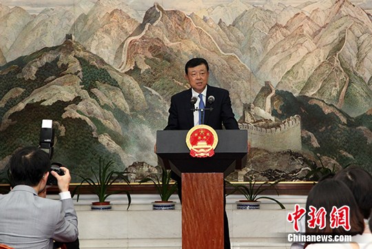 圖為中國駐英國大使劉曉明。 <a target='_blank'  _fcksavedurl='http://www.chinanews.com/'></table>中新社</a>記者 周兆軍 攝